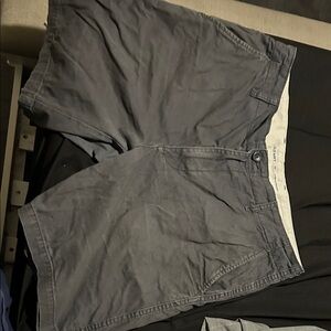 Old Navy Men's Charcoal Flat Front Shorts